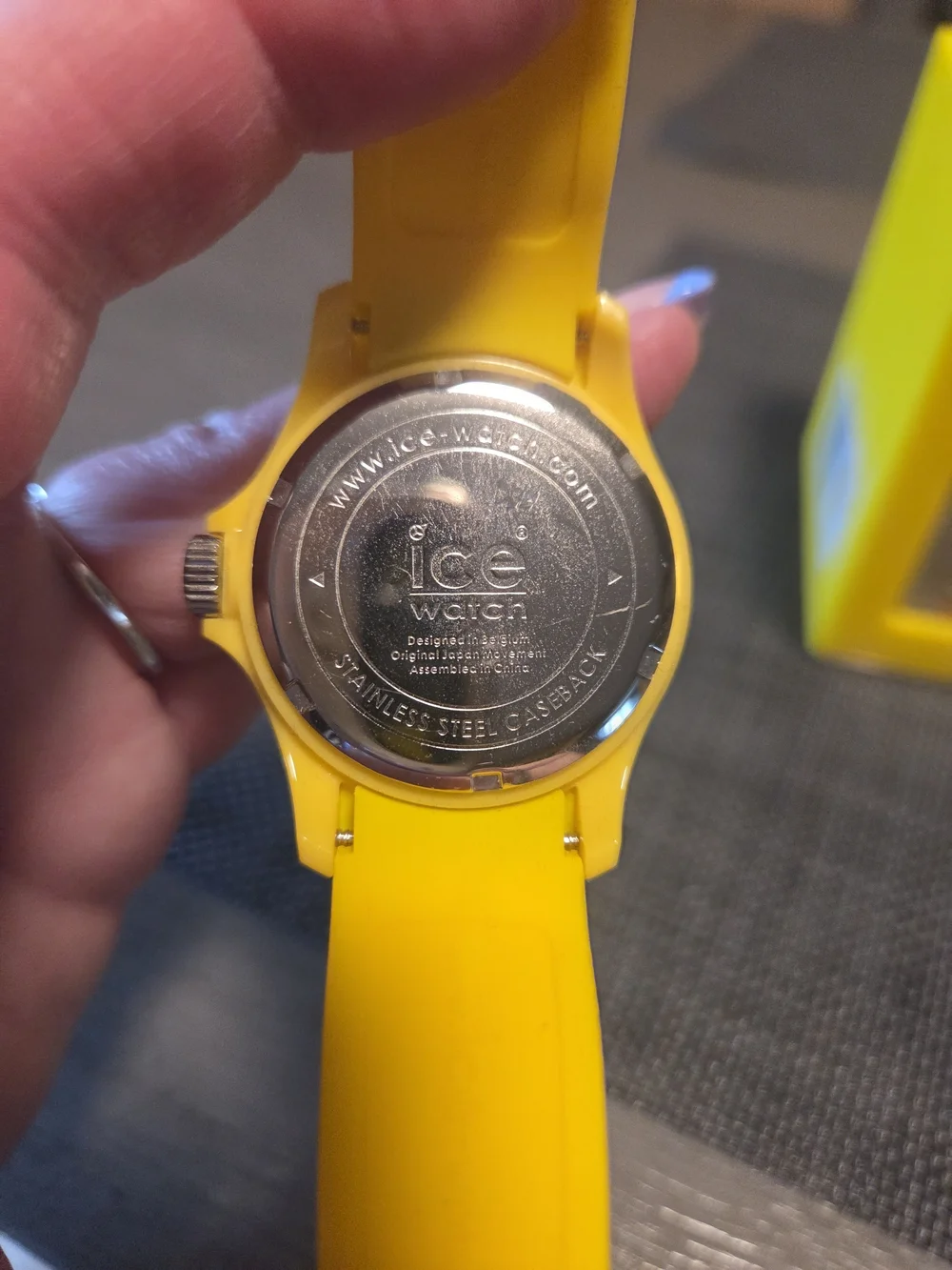 ICE Yellow Silicone Watch - Picture 3 of 4